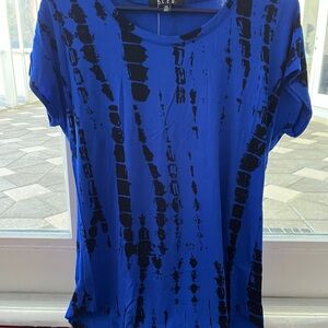 Women's Blue and Black Tie-Dye Top